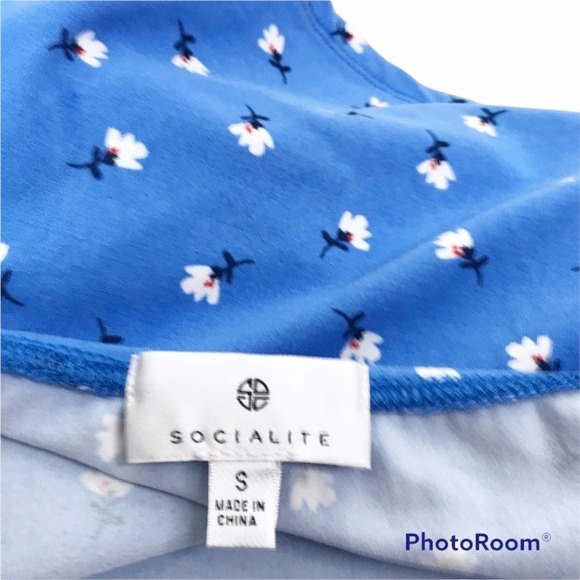 Socialite blue floral puff sleeve square neckline blouse size S - Picture 6 of 6